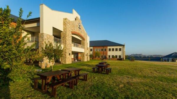 reddam_house_helderfontein_exterior_