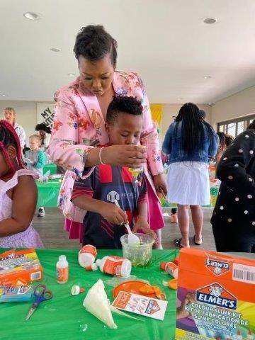 anele_mdodo_with_her_son_alakhe_a_reddam_house_helderfontein_student.